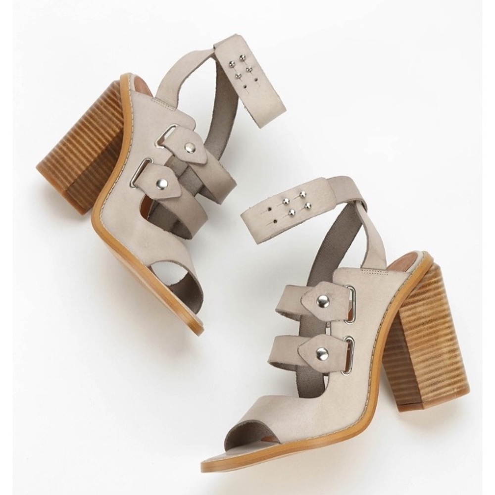 Urban Outfitters Laurel Heel